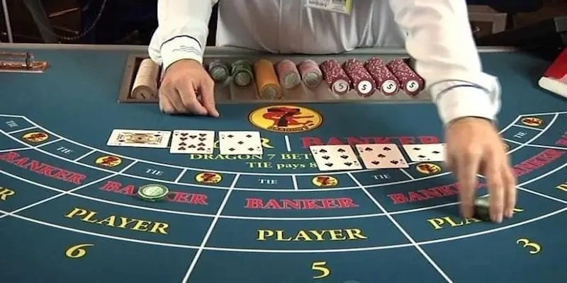 Các thế bài Baccarat nặng nhẹ phân chia theo chip